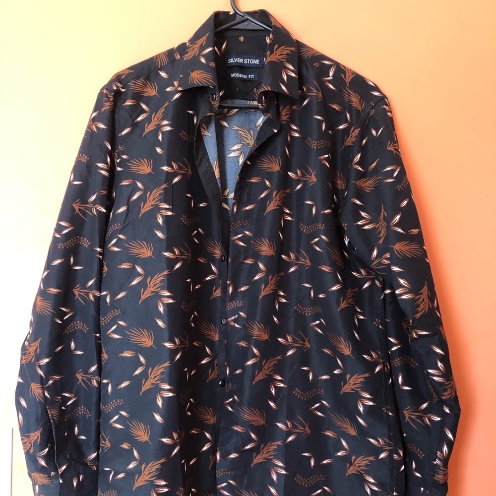 Silver stone patterned button down med